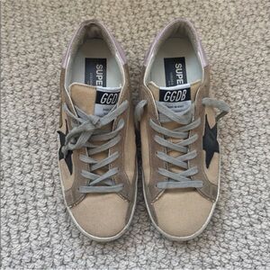 Golden Goose Beige Sneakers with Black Star